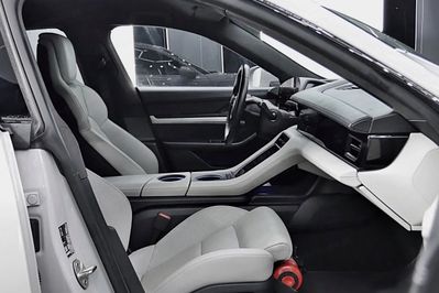 Porsche Taycan Turbo Cross Turismo