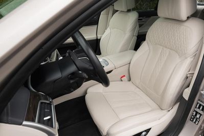 BMW Seria 7 730Ld mHEV sport-aut