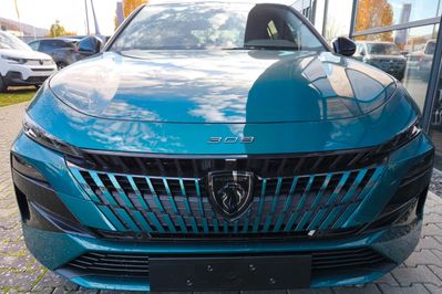 Peugeot 308 Allure 1.2 mHEV e-DCS6