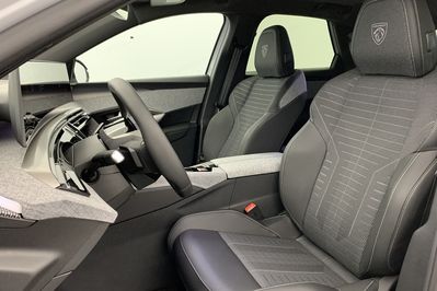Peugeot 3008 GT 1.2 mHEV e-DCS6