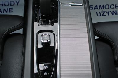 Volvo XC60 B4 D AWD Ultimate Dark