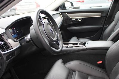 Volvo V90 T6 AWD Plug-In Hybrid Ultra Dark aut