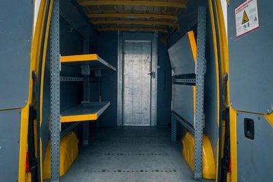 Mercedes Sprinter L2H2 Zabudowa Kurier