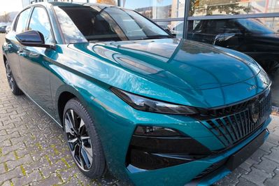 Peugeot 308 Allure 1.2 mHEV e-DCS6