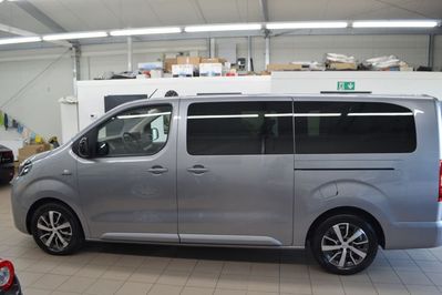 Toyota Proace Verso Long Business