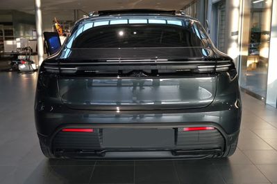 Porsche Macan 4