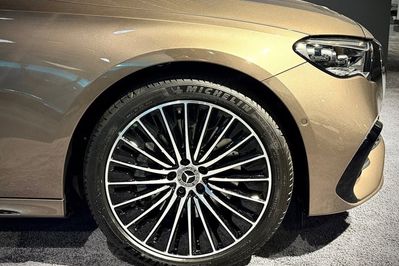 Mercedes Klasa E 220 d 4-Matic AMG