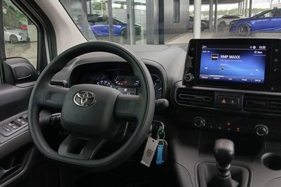 Toyota Proace City Verso 1.5 d-4D Business