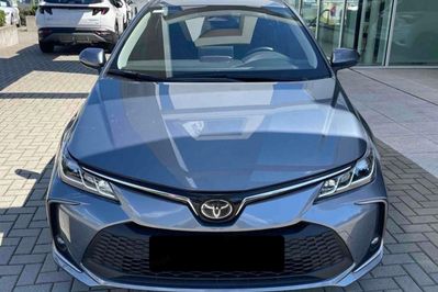 Toyota Corolla Comfort 1.5 benzyna