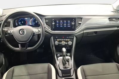 Volkswagen T-ROC 1.5 eTSI DSG