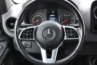 Mercedes Sprinter Standard Pro 9G-Tronic