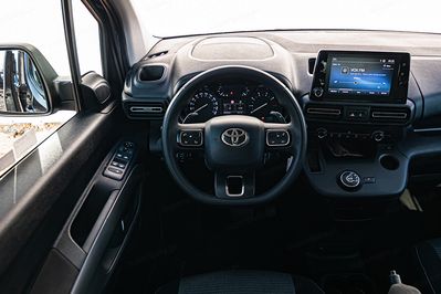 Toyota Proace City Verso Long L2H1 7os AT