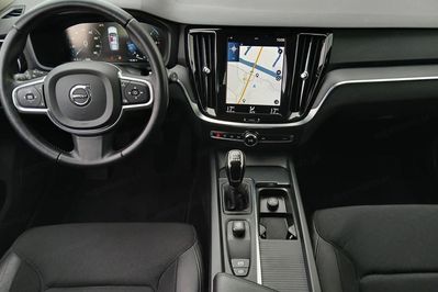 Volvo V60 D3 Momentum Pro