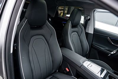 Omoda 5 1.5 T-GDI Hybrid Premium DHT