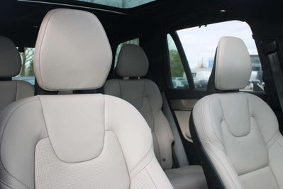Volvo XC90 T8 AWD Plug-In Hybrid Ultra Dark 7os