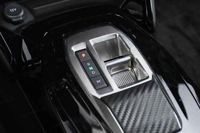 Peugeot 2008 GT Exclusive e-DCS6 1.2 PureTech mHEV