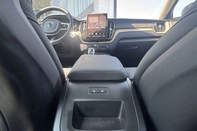 Volvo XC60 B5 B AWD Plus Dark