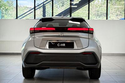 Toyota C-HR Style 2.0 Hybrid Dynamic Force Plug-in