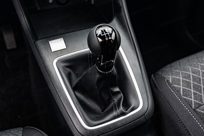 MG ZS 1.5  Standard MT