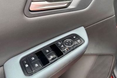 Nissan Leaf Evolve Plus 52kWh 2WD AT