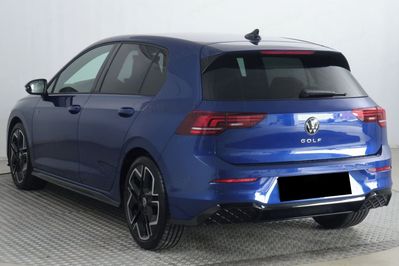 Volkswagen Golf R-Line Plus 1.5 eTSI mHEV