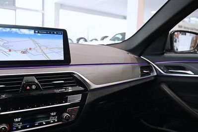 BMW Seria 5 530d xDrive mHEV M Sport sport-aut