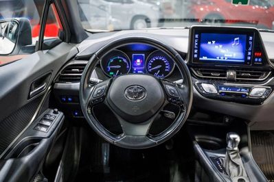 Toyota C-HR 1.8 Hybrid