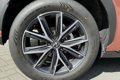 Lexus LBX Cool 1.5 Hybrid