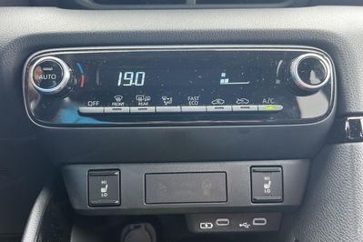 Toyota Yaris Hybrid 1.5 Style