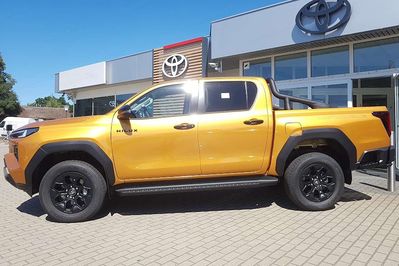 Toyota HiLux mHEV Double Cab Invincible 4x4 aut