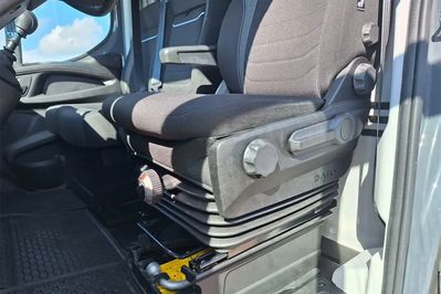 Iveco Daily 35S18 Kontener 8EP + Winda