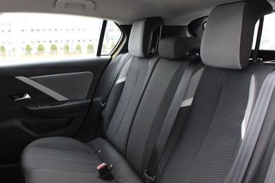 Opel Astra 1.2 Business Edition