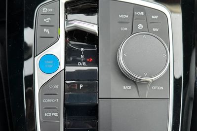 BMW iX3 80kWh Impressive