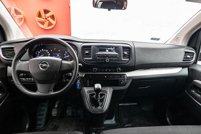 Opel Vivaro Extra Long L2H1 Zabudowa Brygadowa