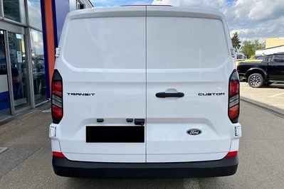 Ford Transit Custom 320 L2H1 Trend