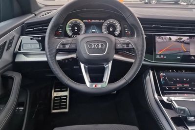 Audi Q8 55 TFSI e quattro