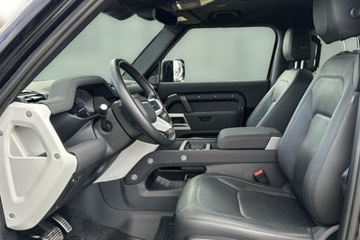 Land Rover Defender 90 D300 mHEV SE