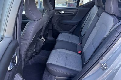 Volvo XC40 B3 Plus Dark