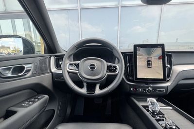 Volvo XC60 T6 Plug-In Hybrid AWD Plus Dark aut