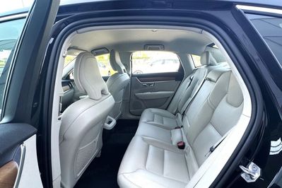 Volvo S90 B4 B Momentum Pro aut