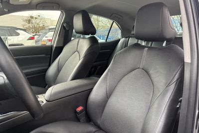 Toyota Camry Comfort 2.5 Hybrid