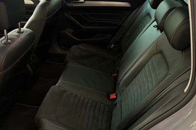 Volkswagen Passat 1.5 TSI EVO Elegance DSG
