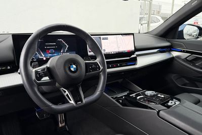 BMW Seria 5 Touring 520d xDrive M Sport