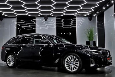 BMW Seria 5 Touring 530e Luxury Line xDrive