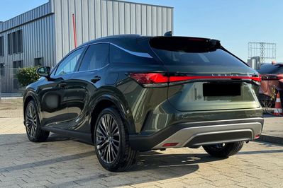 Lexus RX 450h+ Omotenashi Plug-in