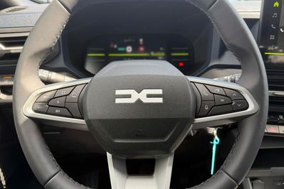 Dacia Bigster Expression 1.8 Full Hybrid