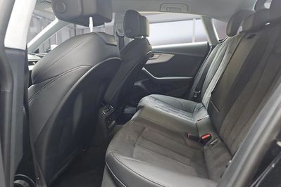 Audi A5 35 TDI mHEV S tronic