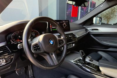 BMW Seria 5 530d xDrive M Sport