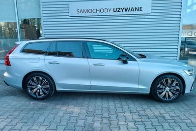 Volvo V60 T6 AWD Plug-In Hybrid Plus Dark