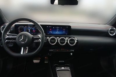 Mercedes CLA 180 AMG Line